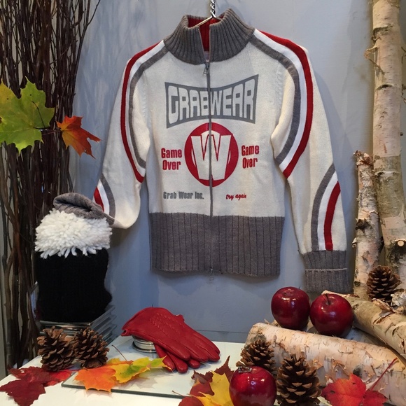 ❤️ GRABWEAR ZIPPED SWEATER - Picture 12 of 12